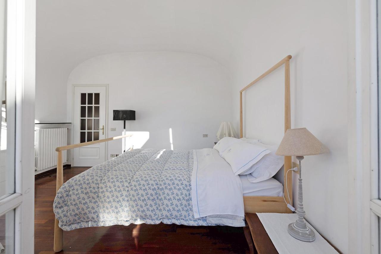 Residenza Stoechas White Apartment Albenga Ngoại thất bức ảnh