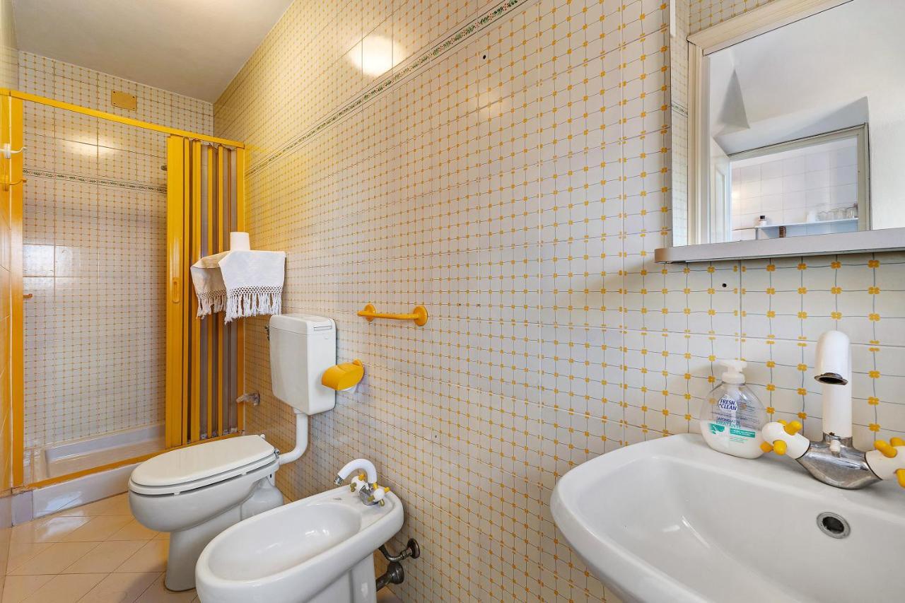 Residenza Stoechas White Apartment Albenga Ngoại thất bức ảnh